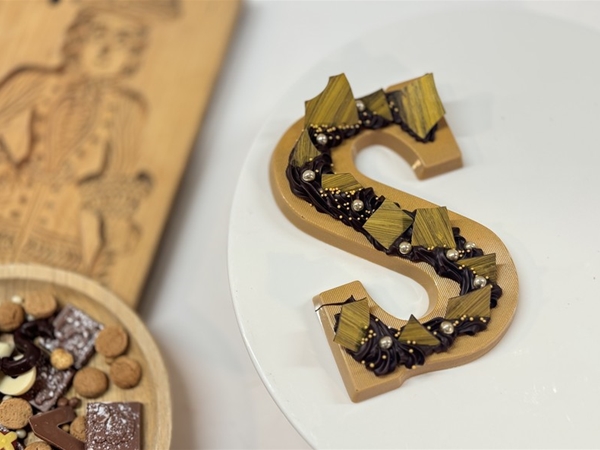 Chocoladeletter gold groot