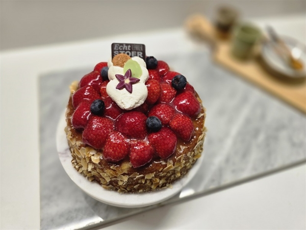 Aardbei yoghurt paastaartje /6p